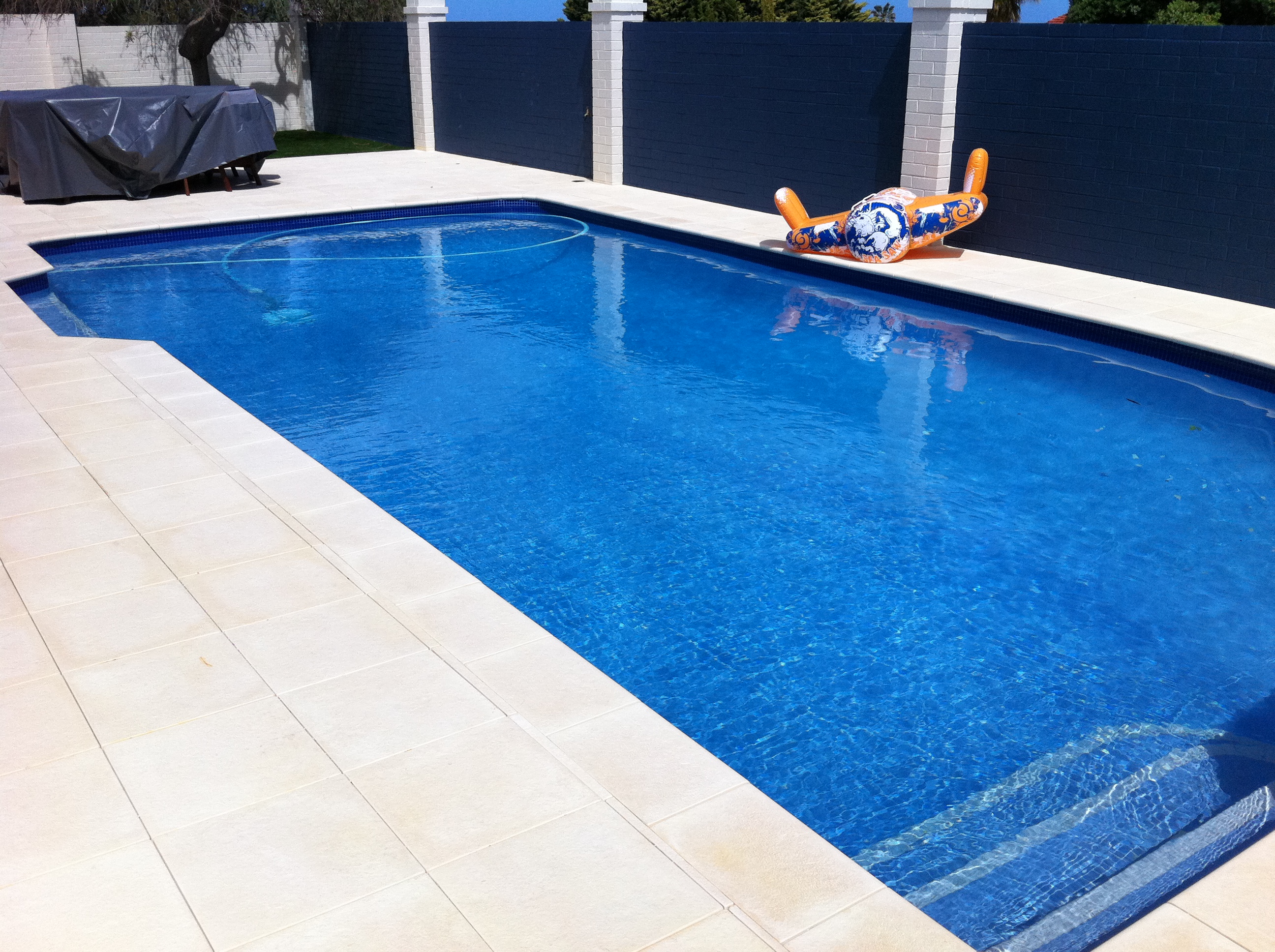 fibreglass pool repair